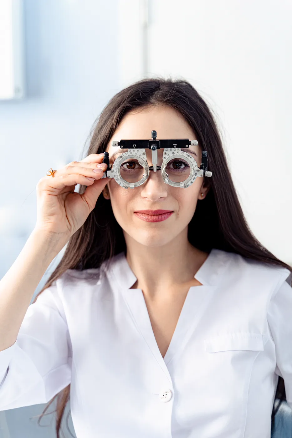 Pregled vida sa probnim okvirom u Optici Cajs
